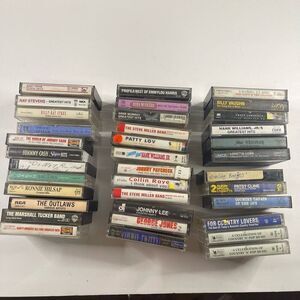 Country Music 36 Cassette Lot Johnny Cash Garth Brooks Billy Ray Cyrus Reba McEn